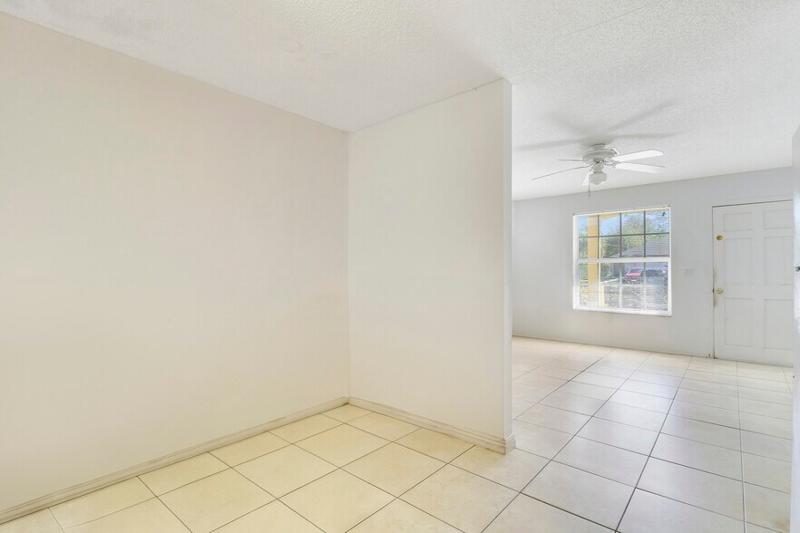 More Photos Of 2767 SE Normand St, Stuart Apartments For Sale