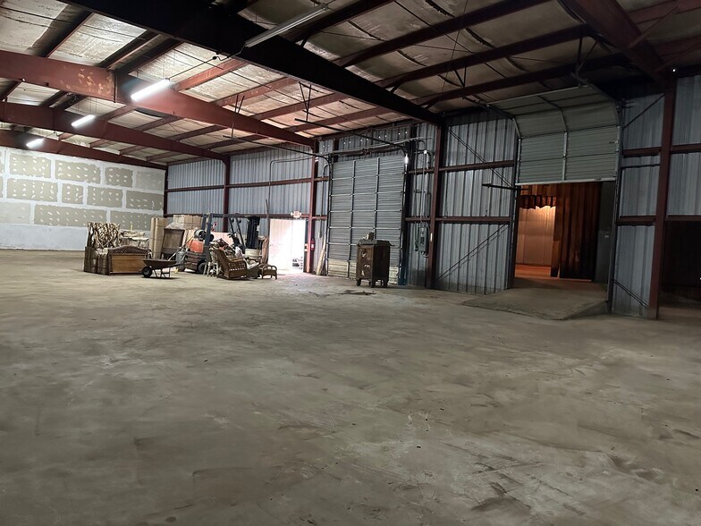 More Photos Of 210 Dukes St, Orangeburg Warehouse For Sale