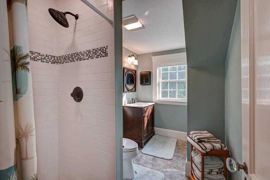 More Photos Of 8 Church St, Westborough Office Residential For Lease