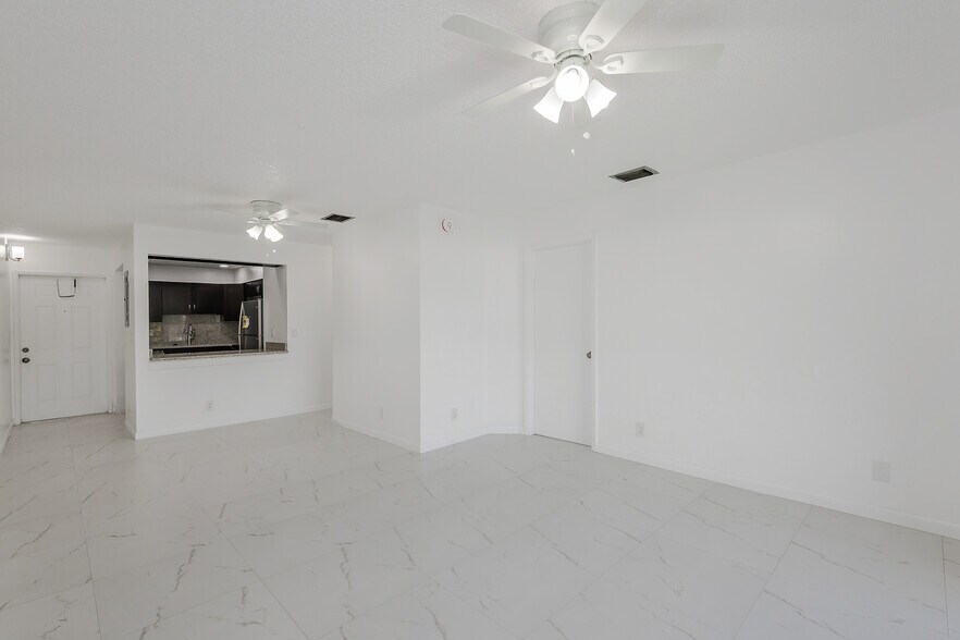 More Photos Of 10675-10687 Royal Palm Blvd, Coral Springs Apartments For Sale