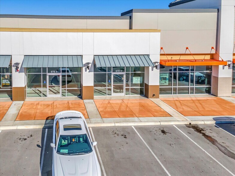 More Photos Of 999 Main St, Watsonville Unknown For Lease