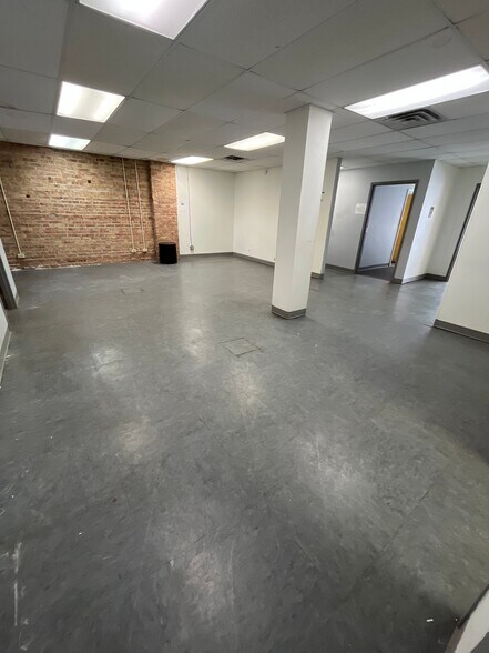 More Photos Of 5000-5014 W Madison St, Chicago Apartments For Lease
