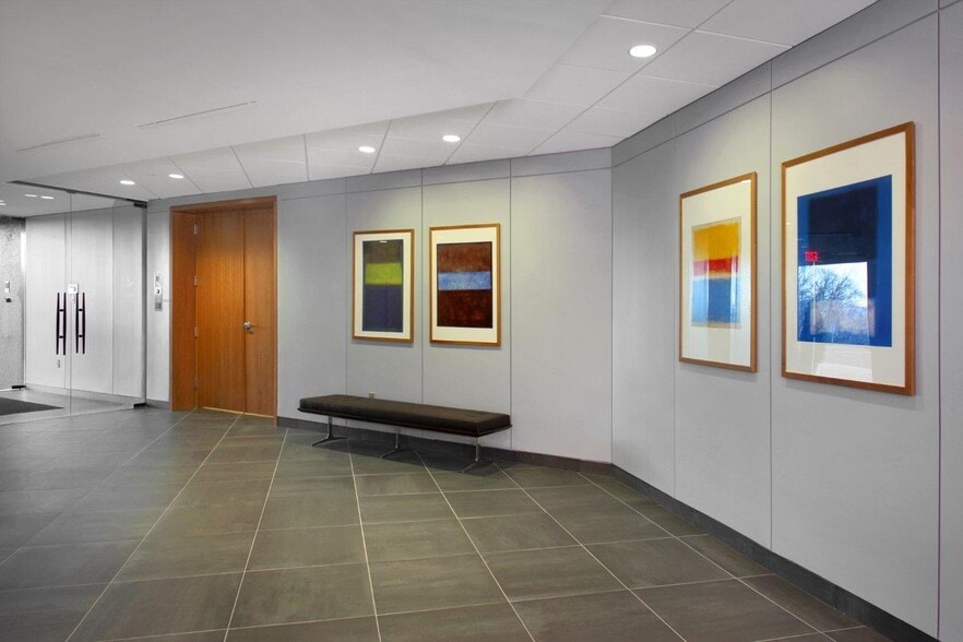 More Photos Of 4 Mountainview Ter, Danbury Office For Lease