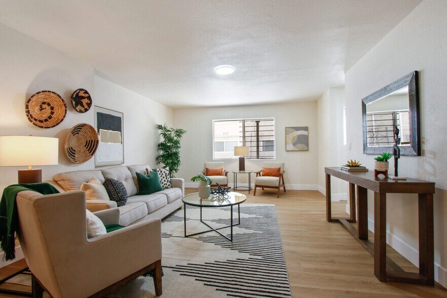 More Photos Of 6337 10th Ave, Los Angeles Apartments For Sale