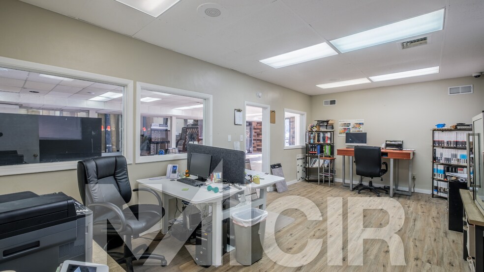 More Photos Of 1920 Paxton St, Harrisburg Freestanding For Lease