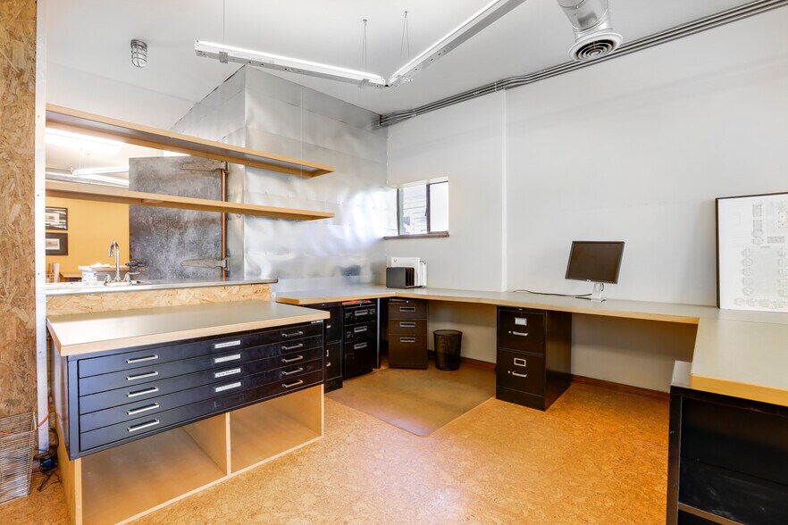 More Photos Of 4023 Zuni St, Denver Storefront For Sale