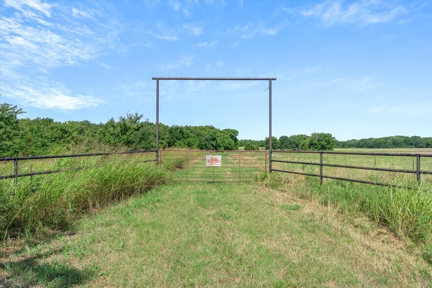 More Photos Of 1745 FM 2737, Lone Oak Land For Sale