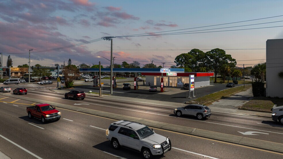 Primary Photo Of 290 N Courtenay Pky, Merritt Island Service Station For Sale