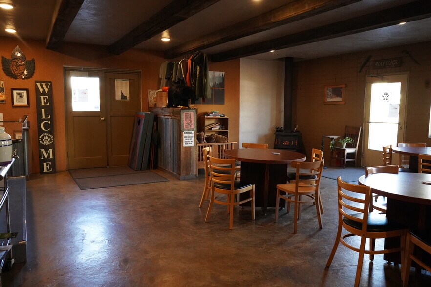 More Photos Of 505 King st, Cottonwood General Retail For Sale