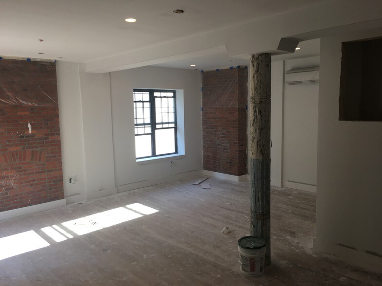 More Photos Of 281 Ellery St, Brooklyn Office Residential For Lease