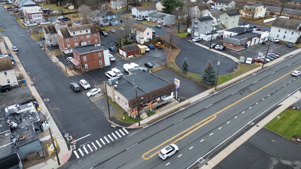 More Photos Of 178-182 Pine St, Bristol Restaurant For Sale