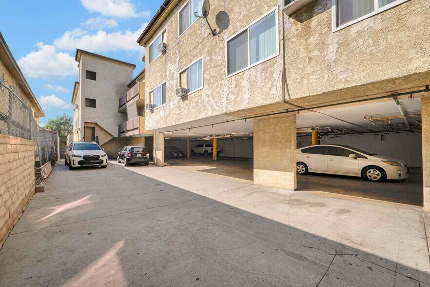 More Photos Of 15240 Nordhoff St, North Hills Apartments For Sale