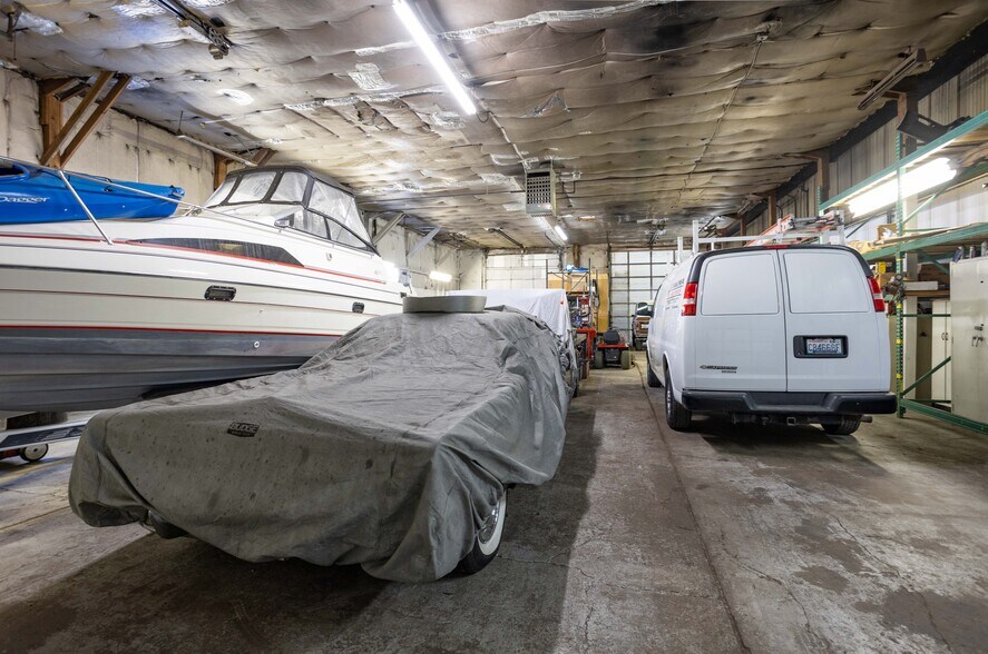 More Photos Of 204 Butterfield Rd, Yakima Warehouse For Sale