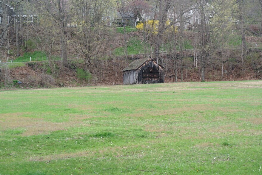 More Photos Of 37 Greenwoods Rd, New Hartford Land For Sale
