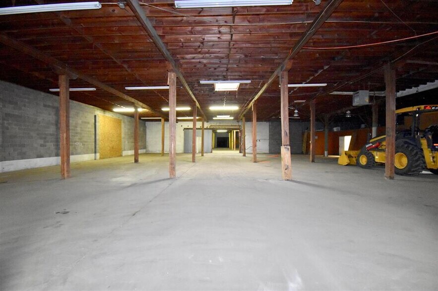 More Photos Of 205 Bellvue St, Jackson Warehouse For Lease