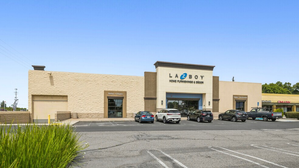 More Photos Of 3500 Sisk Rd, Modesto General Retail For Sale