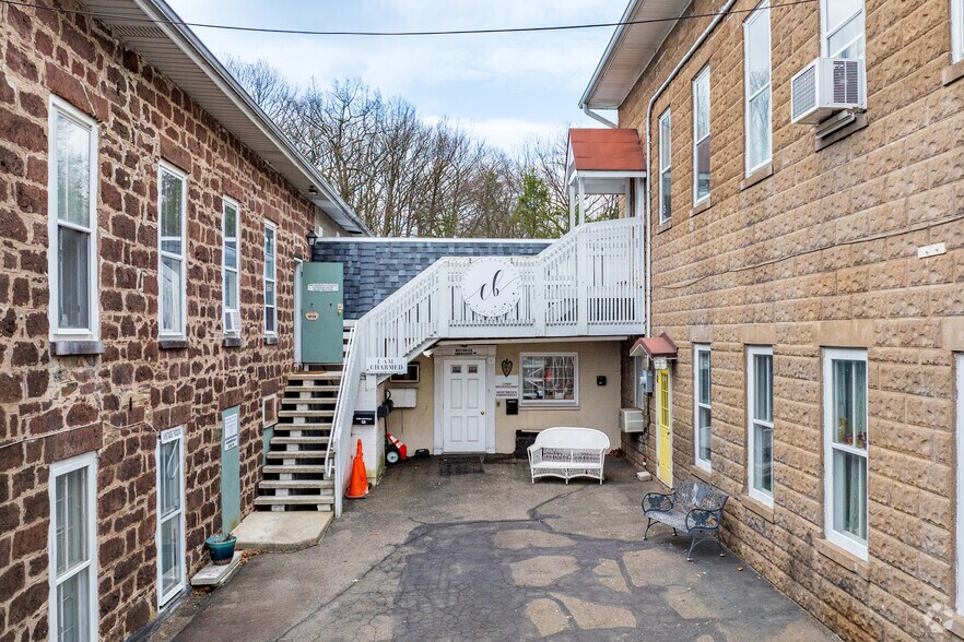 More Photos Of 21 Paterson, Midland Park General Retail For Sale