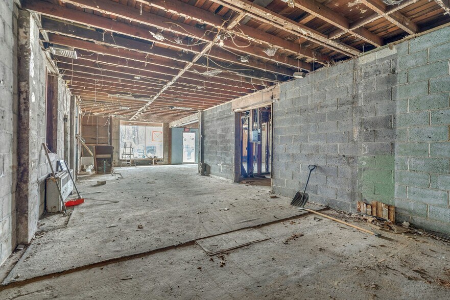 More Photos Of 10 Us Highway 46, Hackettstown Freestanding For Sale