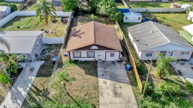 More Photos Of 6048 Florida Cir S, Apollo Beach Specialty For Sale