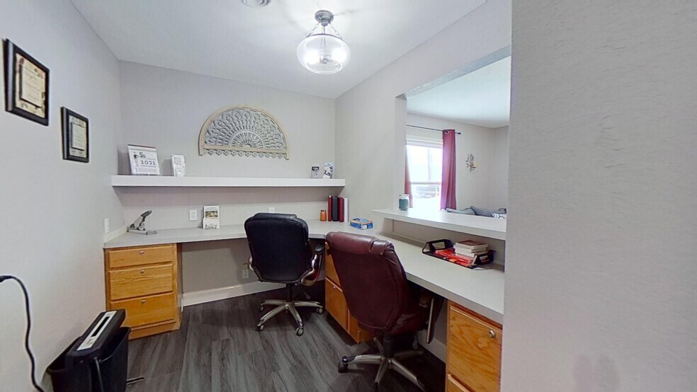 More Photos Of 616 S Sturgeon St, Montgomery City Office Residential For Sale