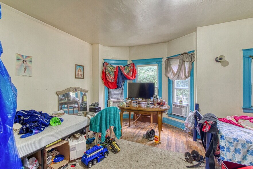 More Photos Of 423 W Grand Blvd, Detroit Apartments For Sale