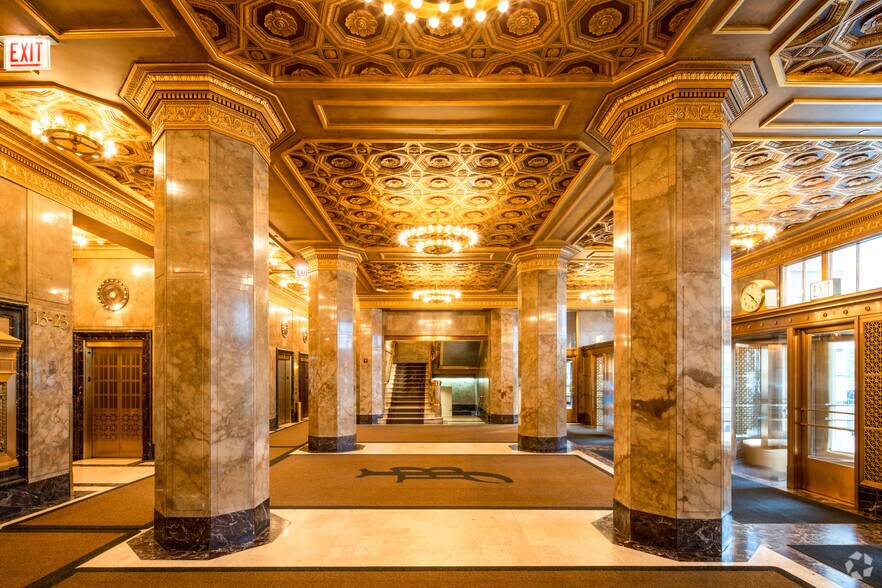 More Photos Of 35 E Wacker Dr, Chicago Office For Sale