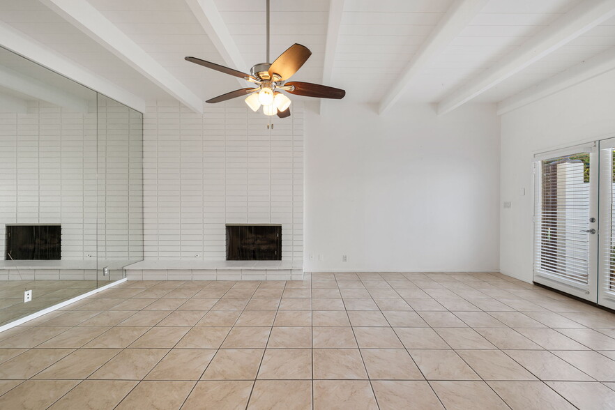 More Photos Of 2080 S Camino Real, Palm Springs Apartments For Sale