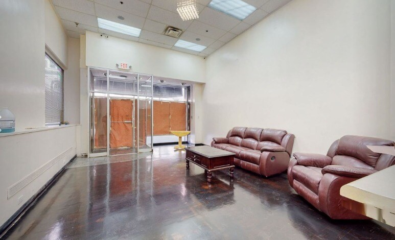 More Photos Of 332 W Broadway, Louisville Office For Sale