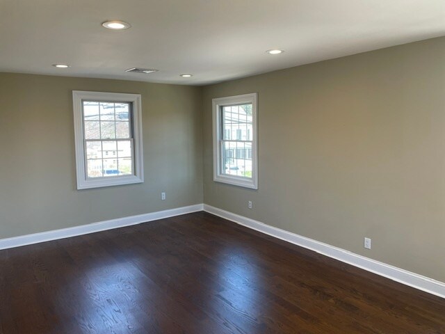 More Photos Of 281 Main St, Woodbridge Loft Creative Space For Lease