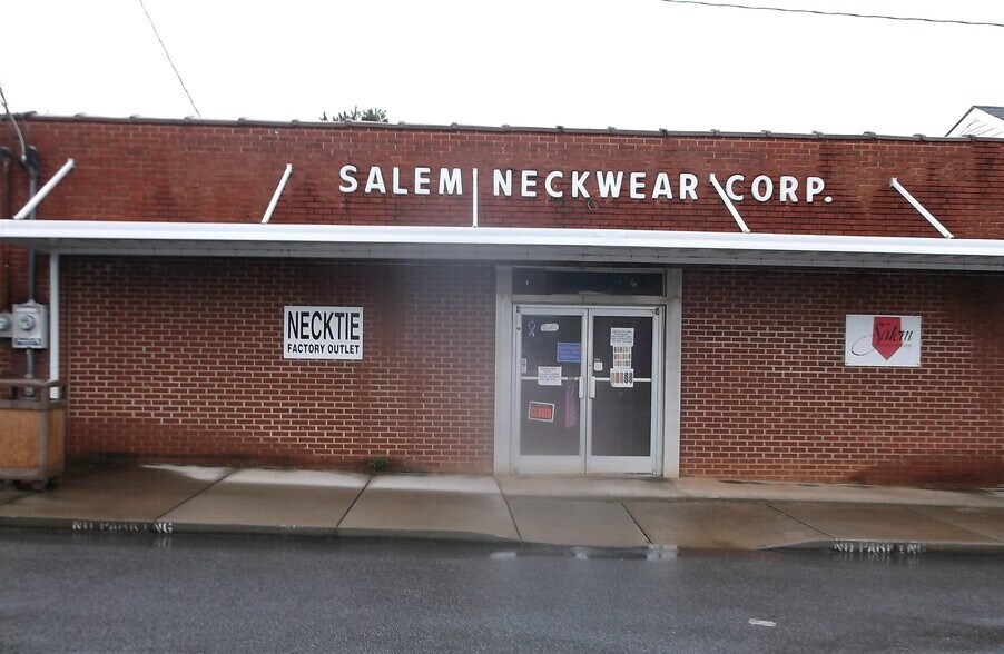 Primary Photo Of 116 W Academy St, Randleman General Retail For Sale