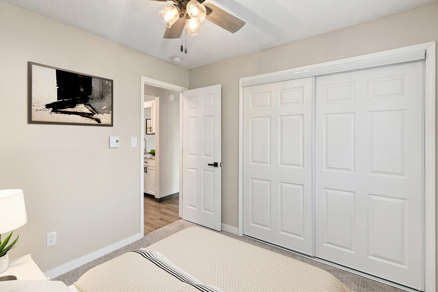 More Photos Of 100-112 5th Ave NW, Altoona Apartments For Sale