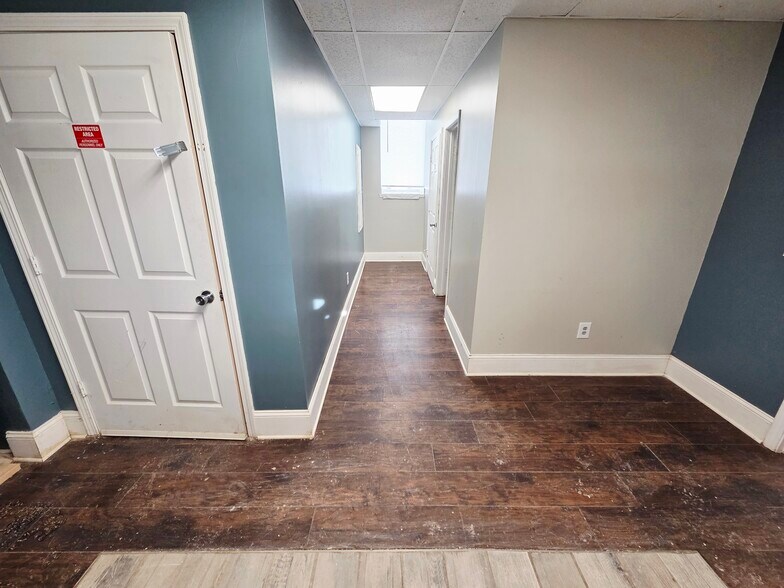 More Photos Of 1302 Broadway, Lorain Storefront Retail Residential For Sale