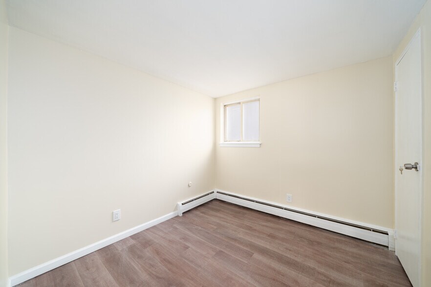 More Photos Of 100-108 35th St, Union City Apartments For Sale