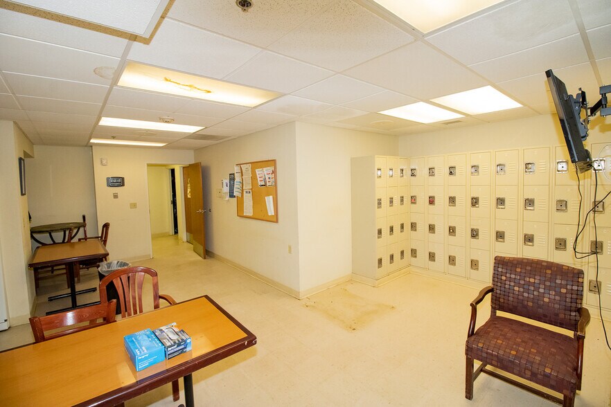 More Photos Of 224 E Central Ave, Andover Rehabilitation Center For Sale