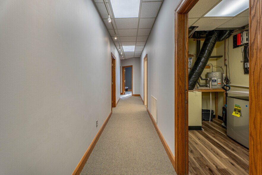 More Photos Of 6490 Main St, Buffalo Medical For Lease