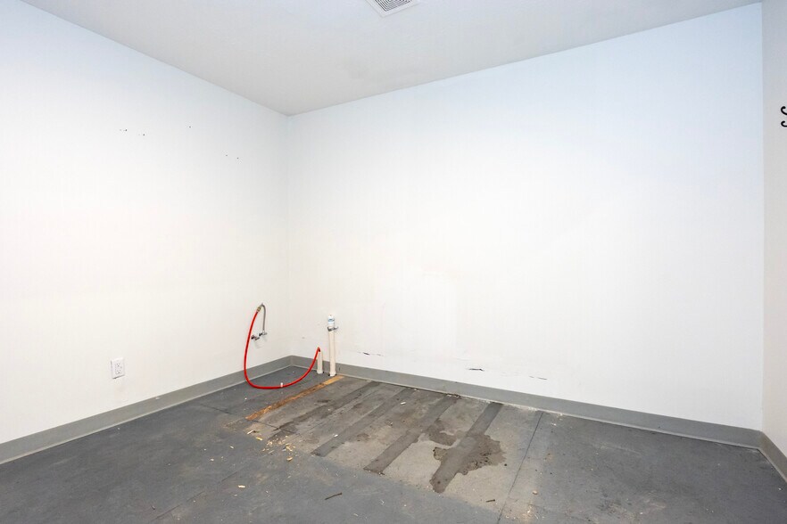 More Photos Of 291 Branstetter St, Wooster Manufacturing For Lease