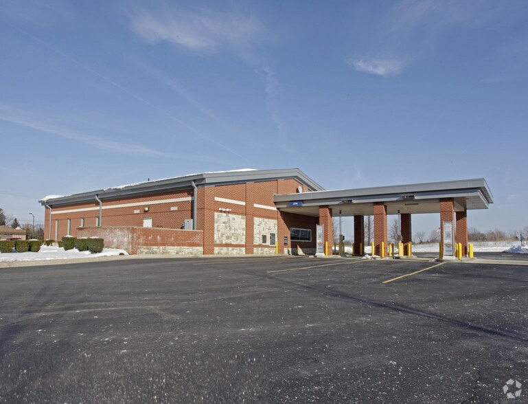 More Photos Of 7505 Dixie Hwy, Village of Clarkston Bank For Sale
