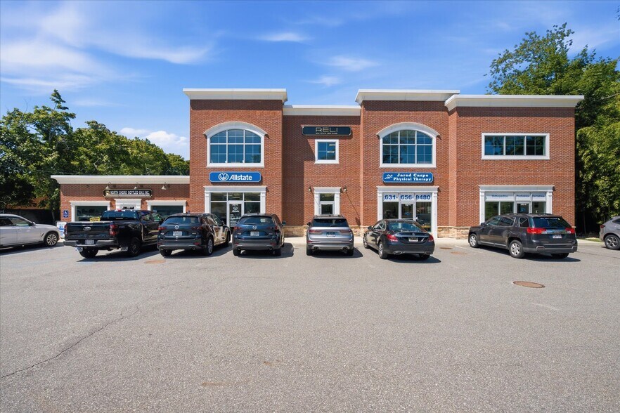 Primary Photo Of 419 N Country Rd, Saint James Office For Lease