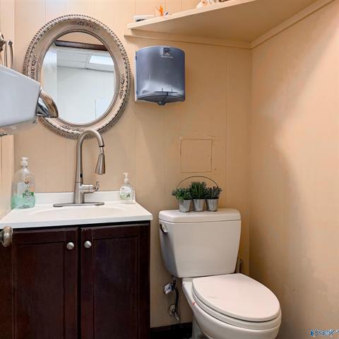 More Photos Of 138 Valley Park Dr, Decatur Industrial For Sale