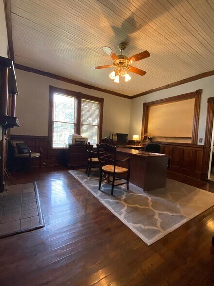 More Photos Of 1994 New Hope Church Rd, Monroe Office Residential For Lease