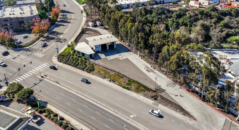 More Photos Of 9690-9694 Black Mountain Rd, San Diego Service For Lease