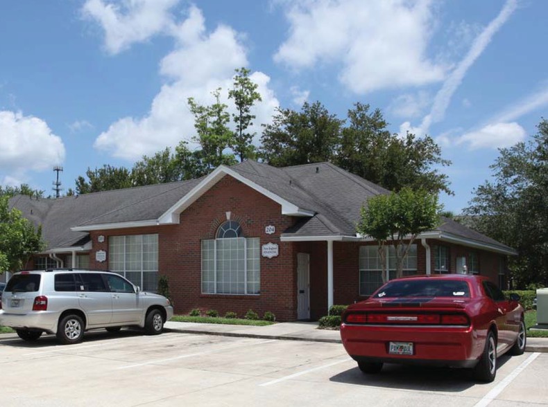 Primary Photo Of 8825 Perimeter Park Blvd, Jacksonville Office For Sale