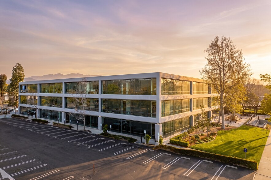 Primary Photo Of 2625 Townsgate Rd, Westlake Village Office For Lease
