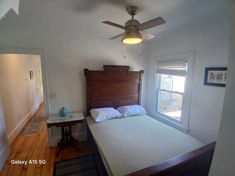 More Photos Of 117 Water St, Stonington Apartments For Sale
