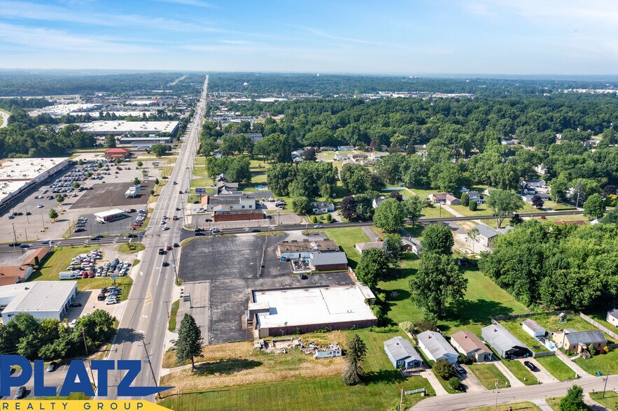 More Photos Of 5780 South Ave, Youngstown Supermarket For Sale
