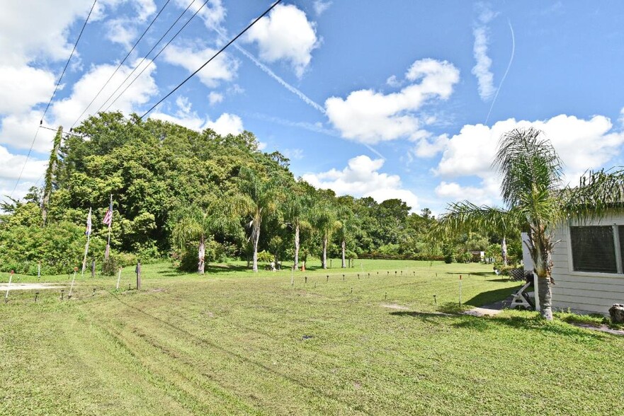 More Photos Of 1390 E Airport Blvd, Sanford General Retail For Sale