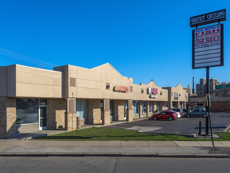 More Photos Of 15050-15100 Gratiot Ave, Detroit Freestanding For Lease