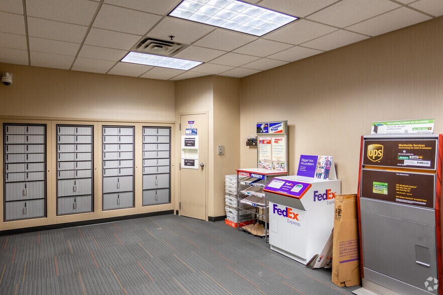 More Photos Of 50 E Rivercenter Blvd, Covington Office For Sale