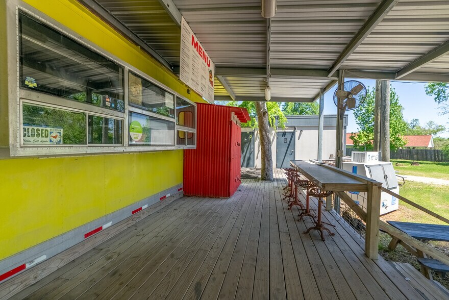 More Photos Of 1411 Houston River Rd, Westlake Restaurant For Sale