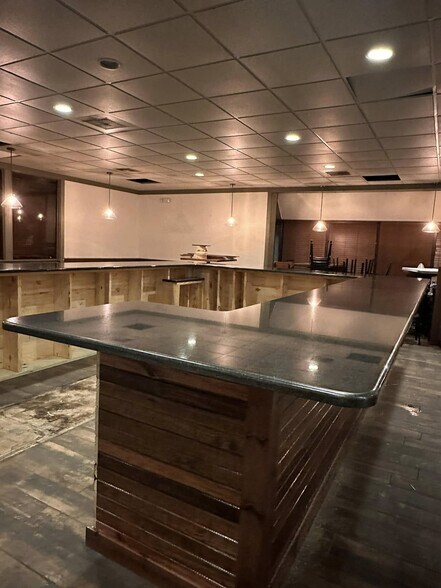 More Photos Of 4000 Fort Campbell Blvd, Hopkinsville Restaurant For Sale
